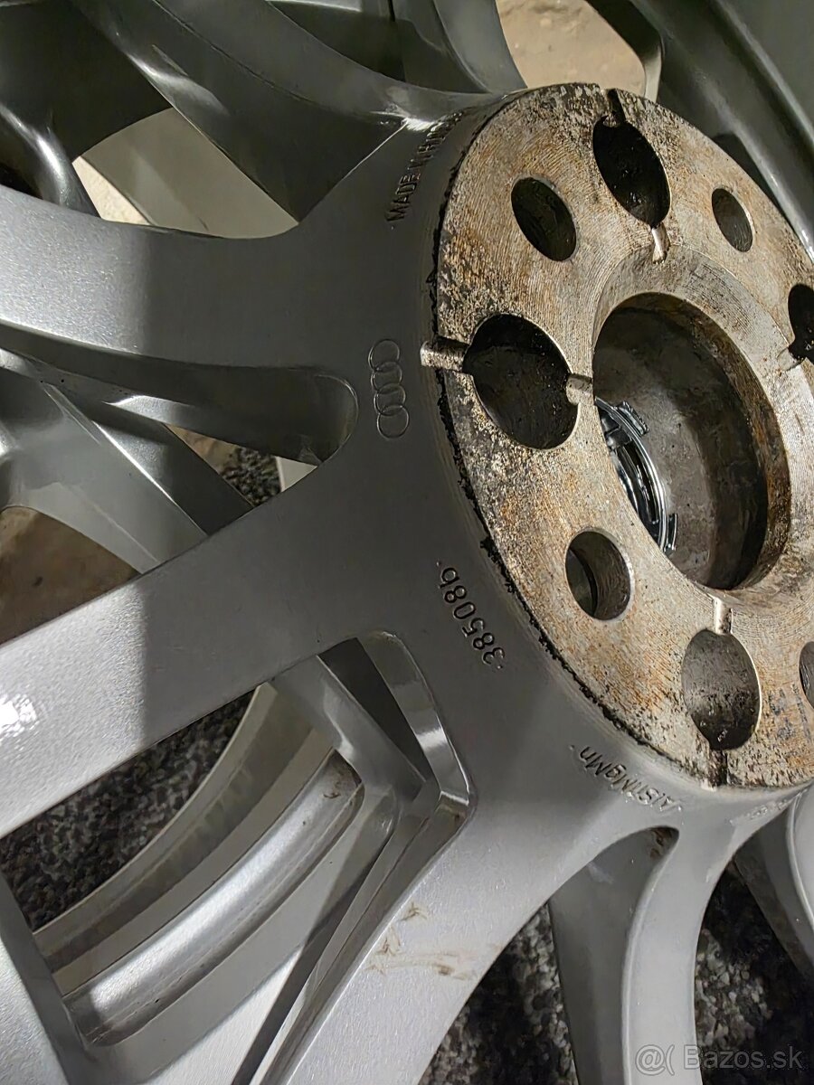 KOVANE ALU 5X112 R17 AUDI 7,5J ET36 - 9