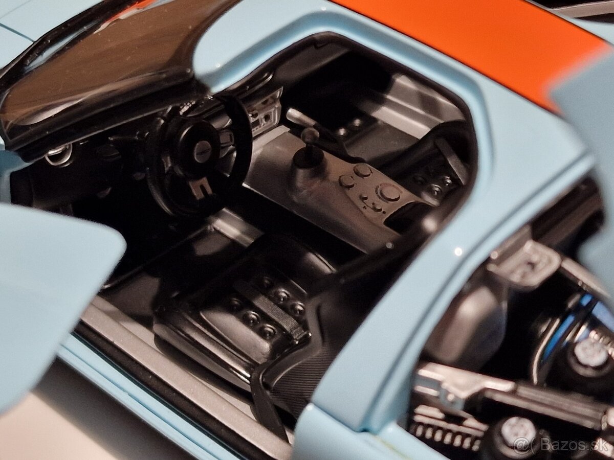 Predám Ford GT 2005 autoart - 9
