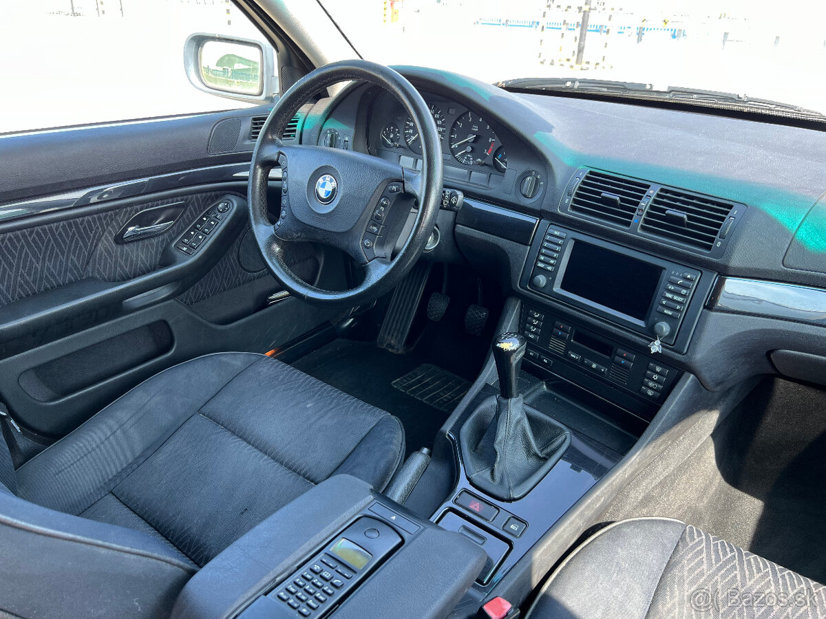 Predám BMW E39 520i touring v sériovom stave - 9