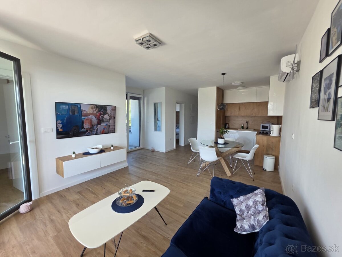 Chorvátsko, luxusný apartmán s vlastným bazénom. - 9