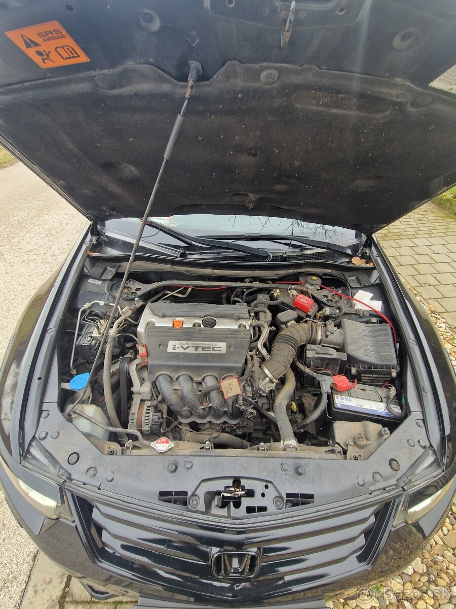 Honda accord 2010 - 9