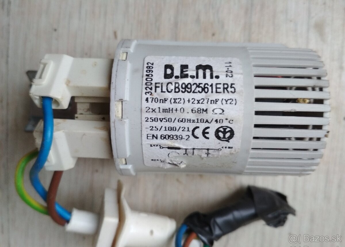 Rozpredám práčku Whirlpool AWG - 9