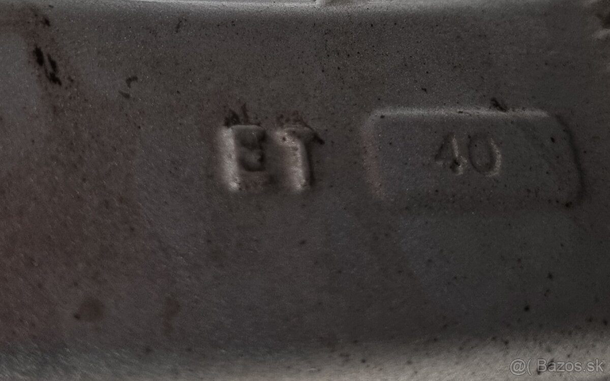 5x114,3 R19 8J ET40 - 9