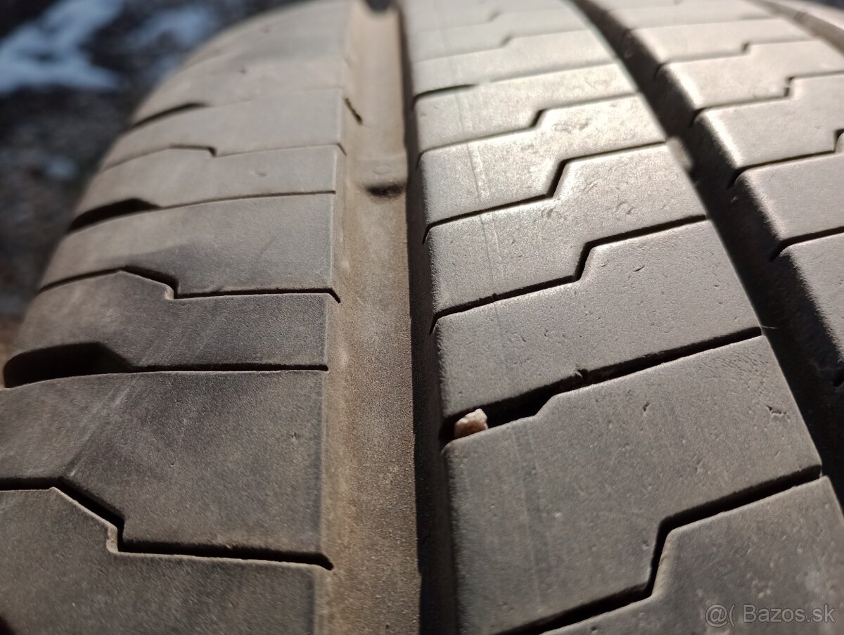 Predam 2ks pneu 215/75/r16C letne Continental - 9
