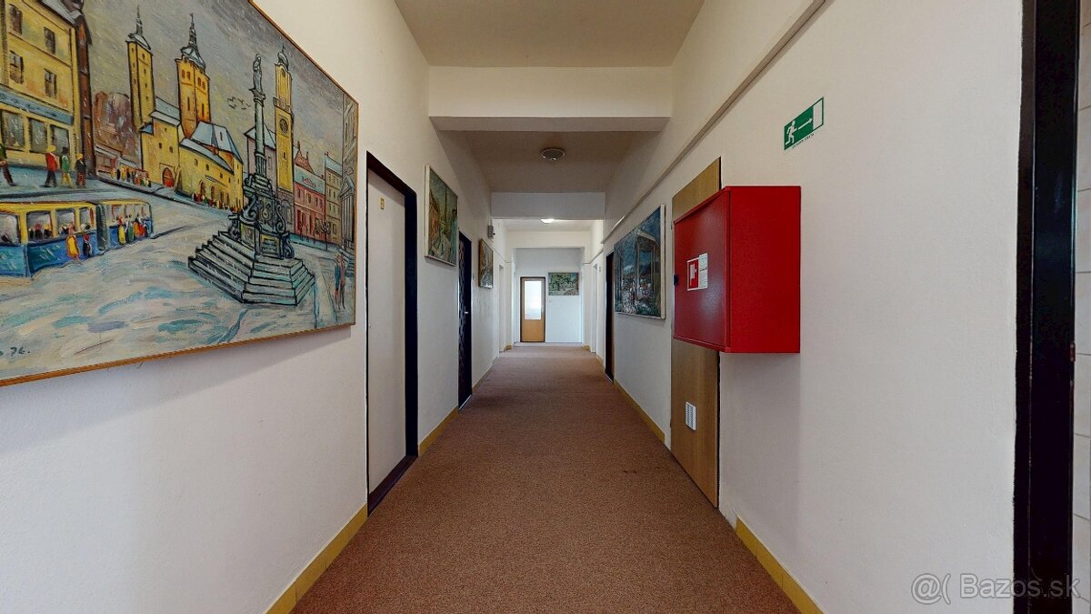 Na predaj polyfunkčná budova obec Svinná - 9