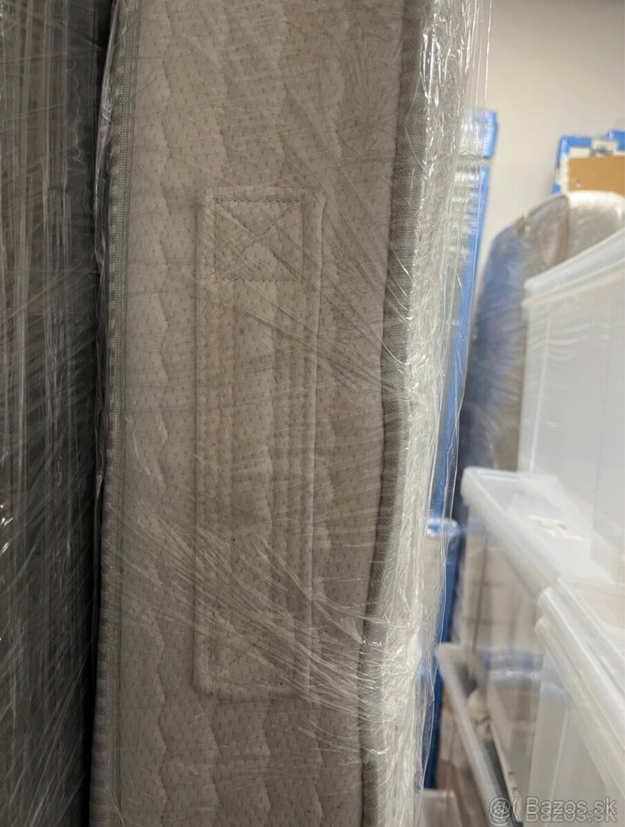 Posteľ Matrachello + zástena + matrace - 9