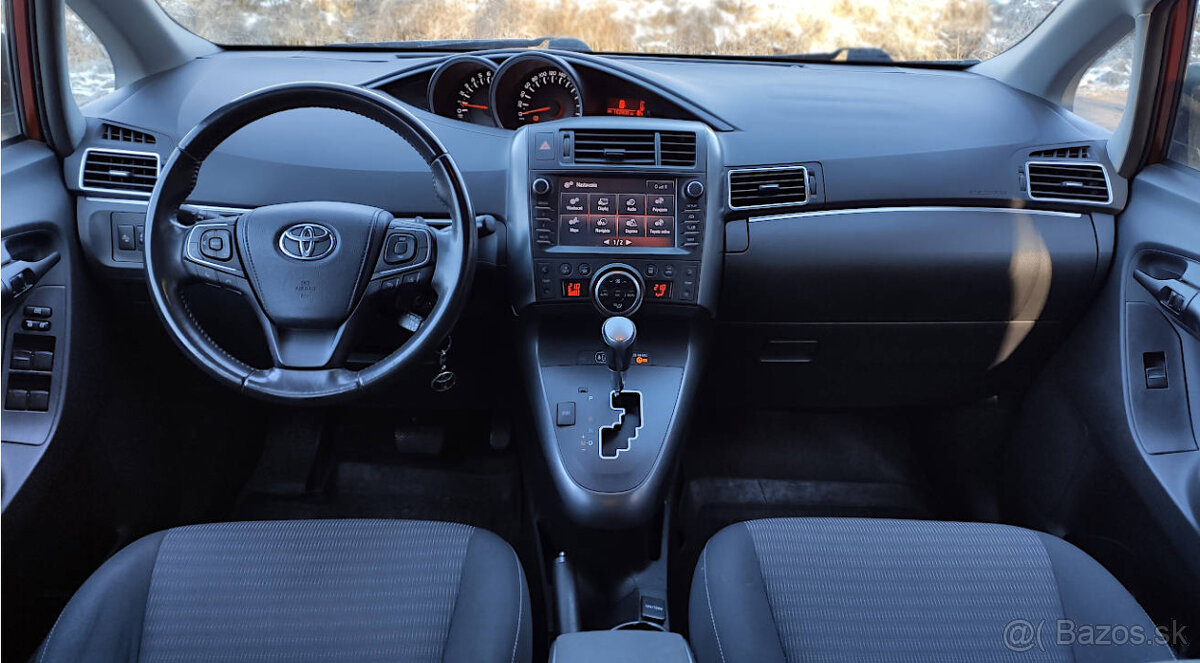 Toyota Verso 1.8 Active benzín CVT automat - 9