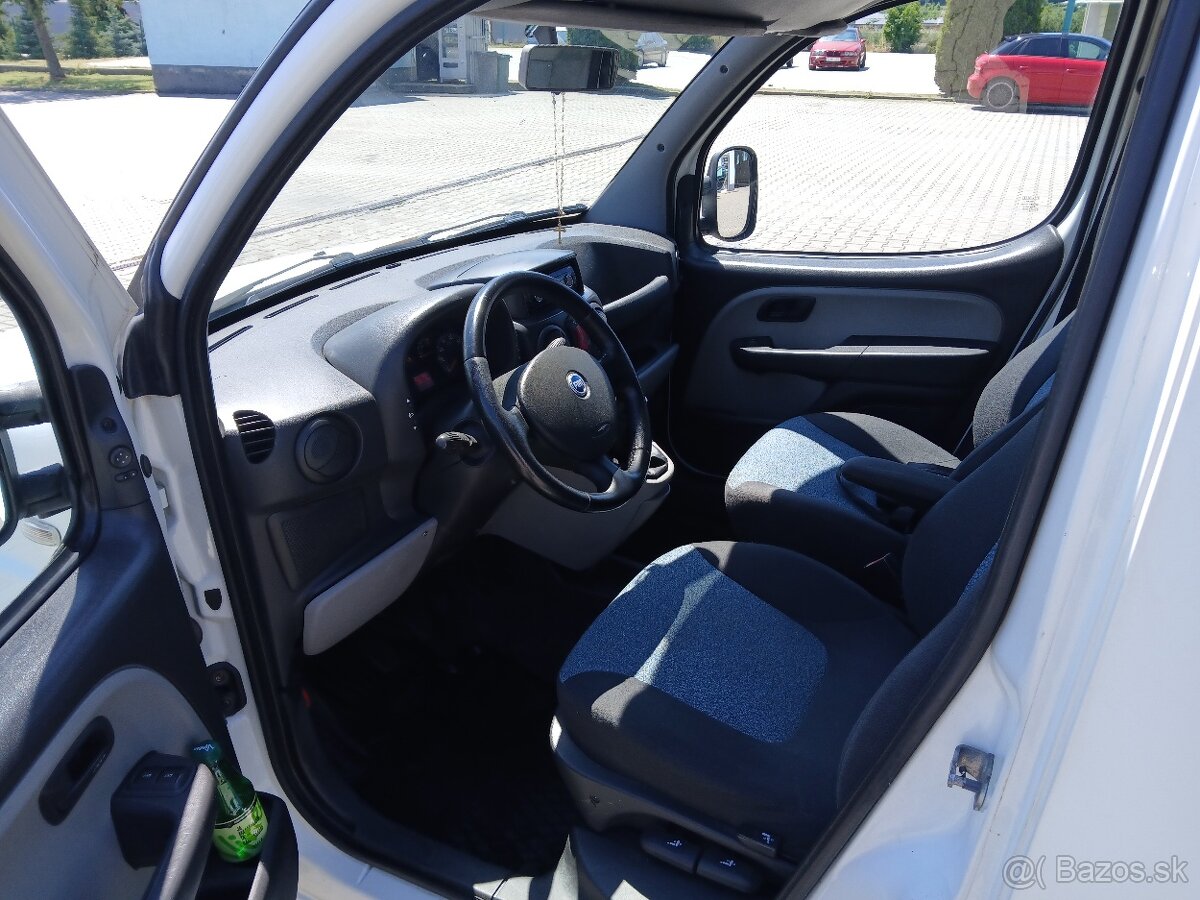 Fiat Doblo 1.9jtd 74kw MAXI model 2009 - 9