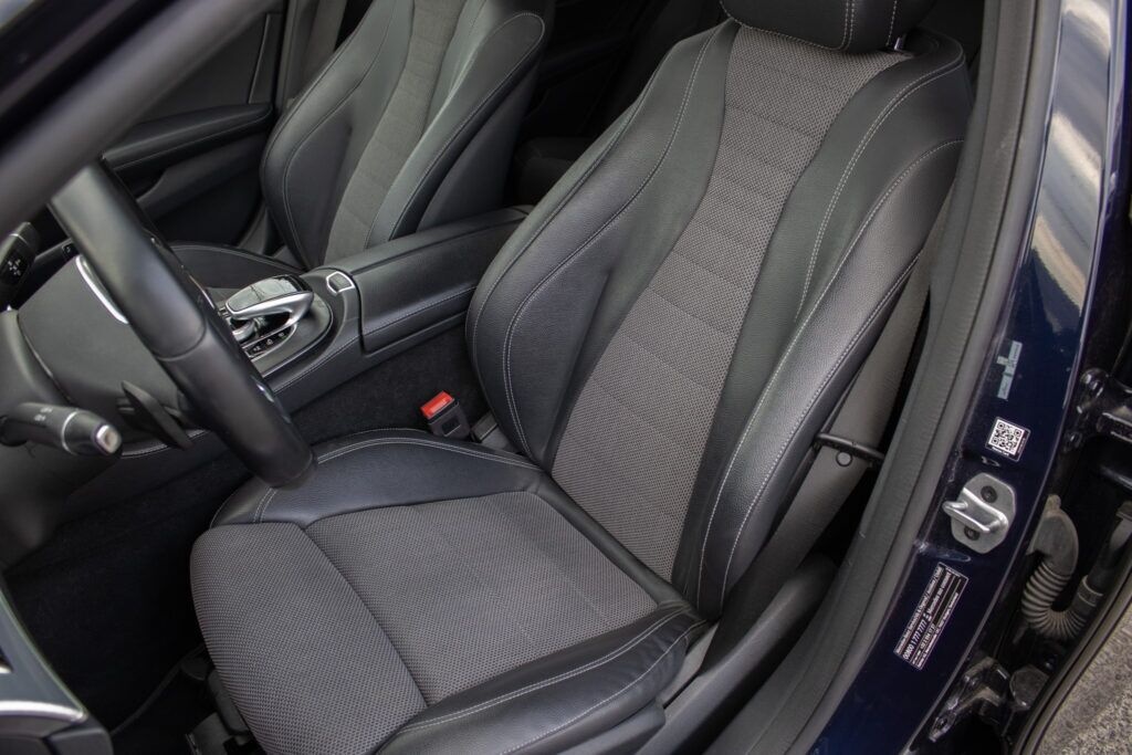 Mercedes-Benz E trieda 200, 9G-Tronic - 9