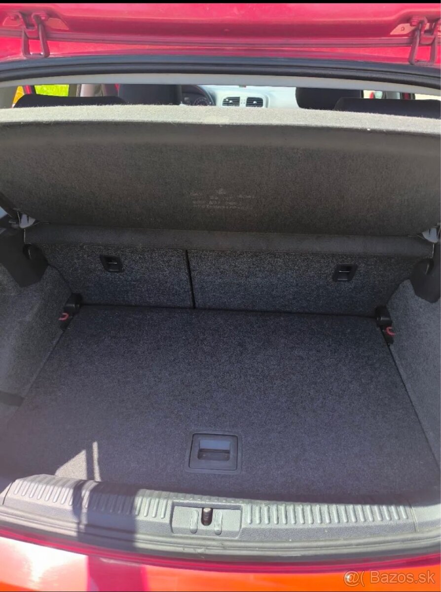 Volkswagen polo 1.2 - 9