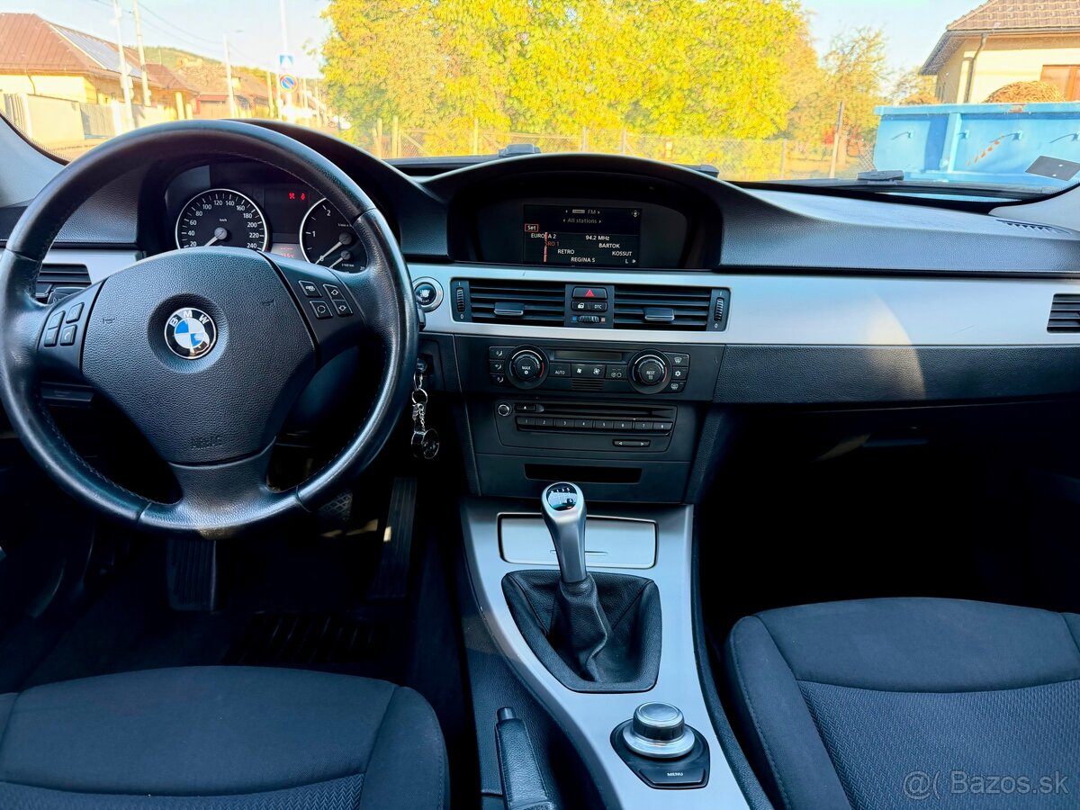 BMW E90 320D - 9
