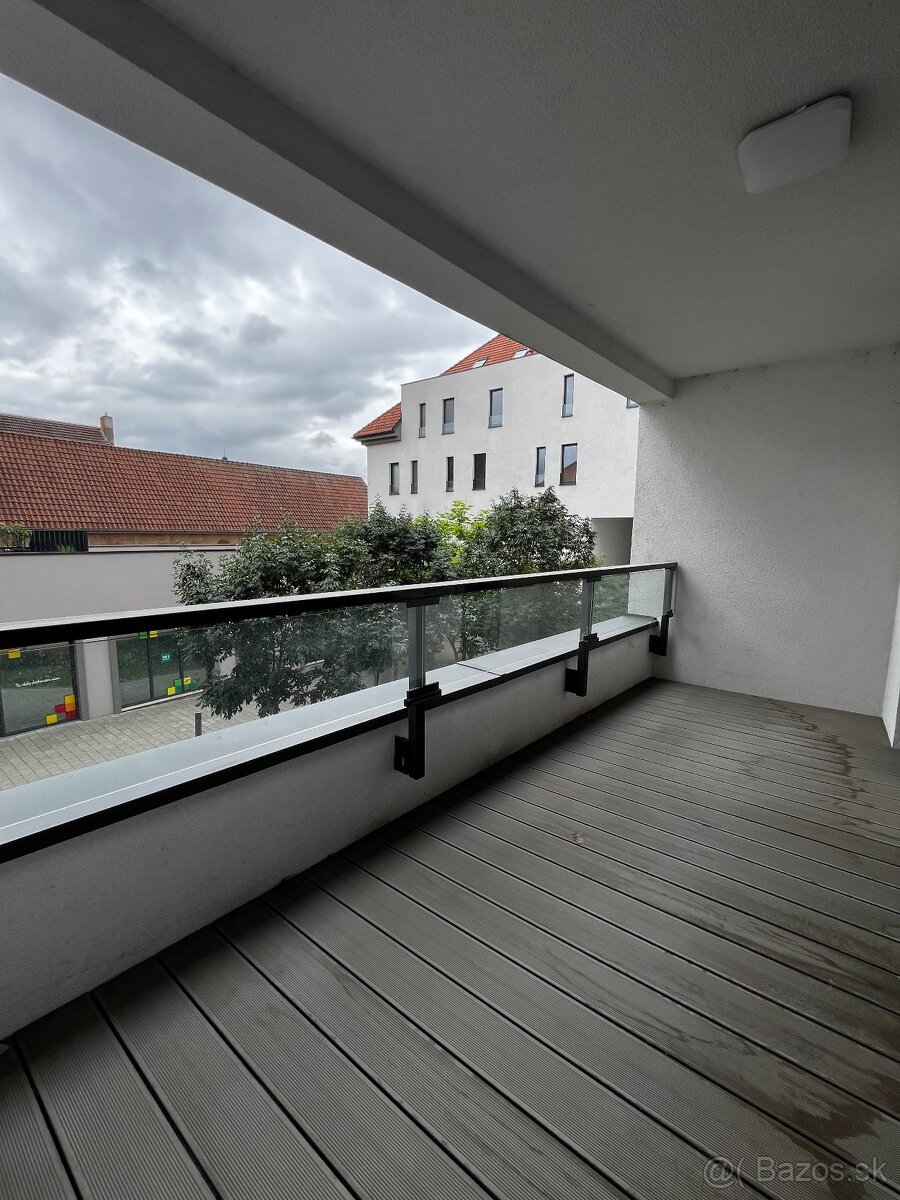 Priestranný 2 izbový byt v centre mesta Trnava - 9