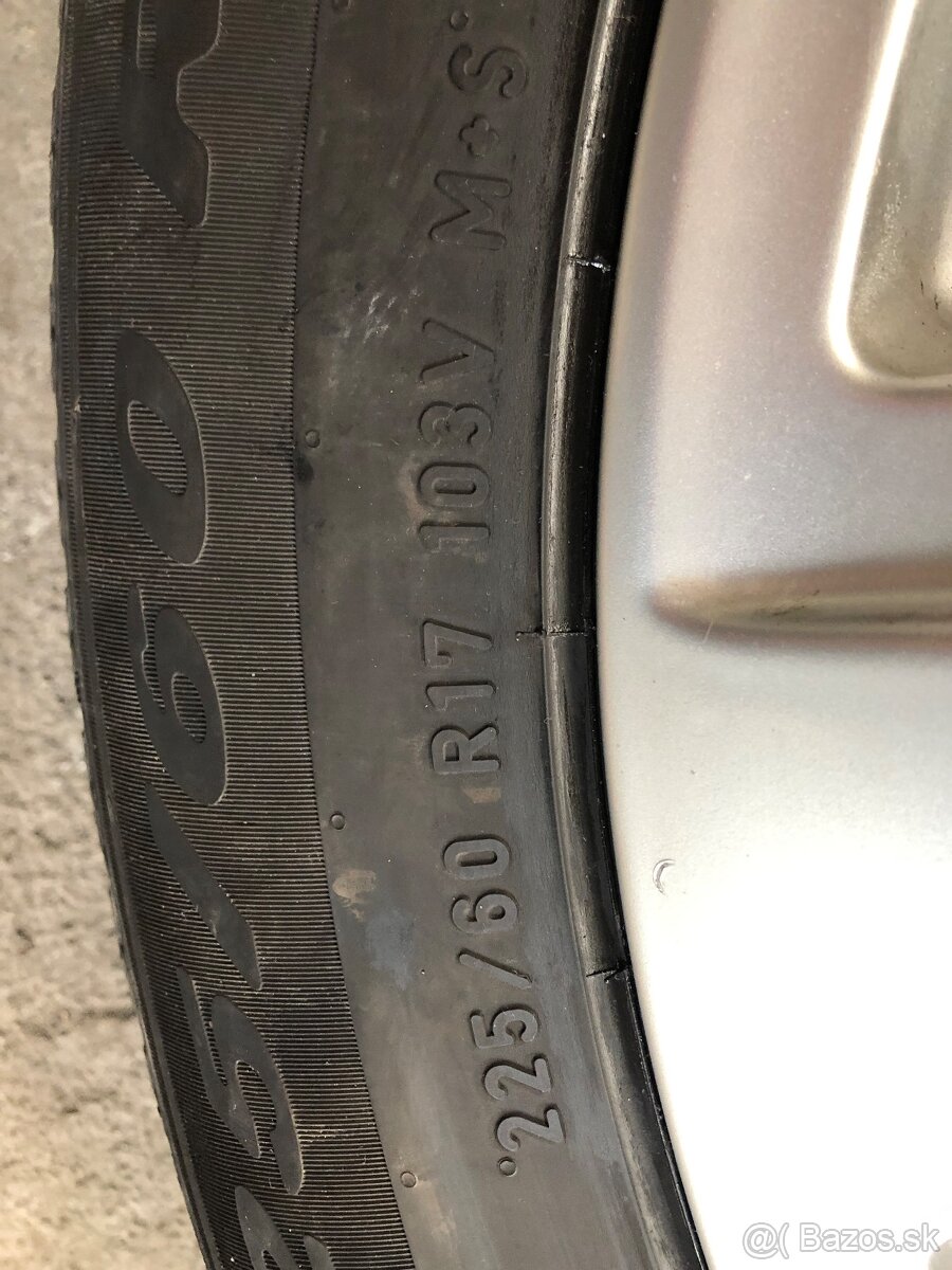 Audi elektróny R17 - 9