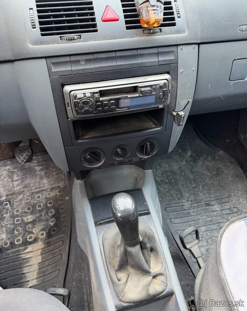 Škoda Fabia Combi 1.4 MPI - 9