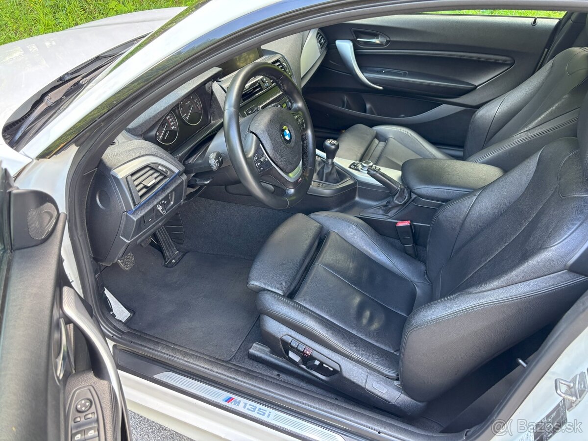 BMW M135i f21 manuál - 9