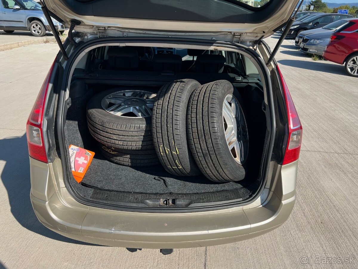 Renault Megane 1.6 - 9