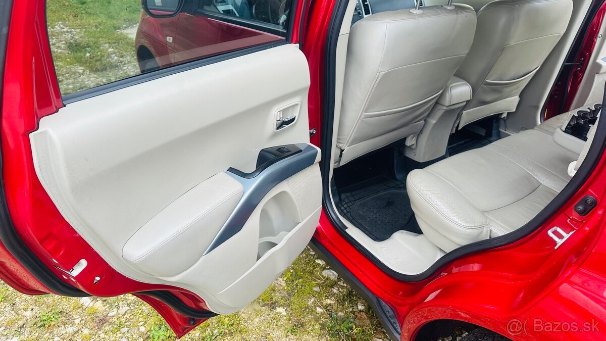 Mitsubishi Outlander 2.0DI-D 4x4 - 9