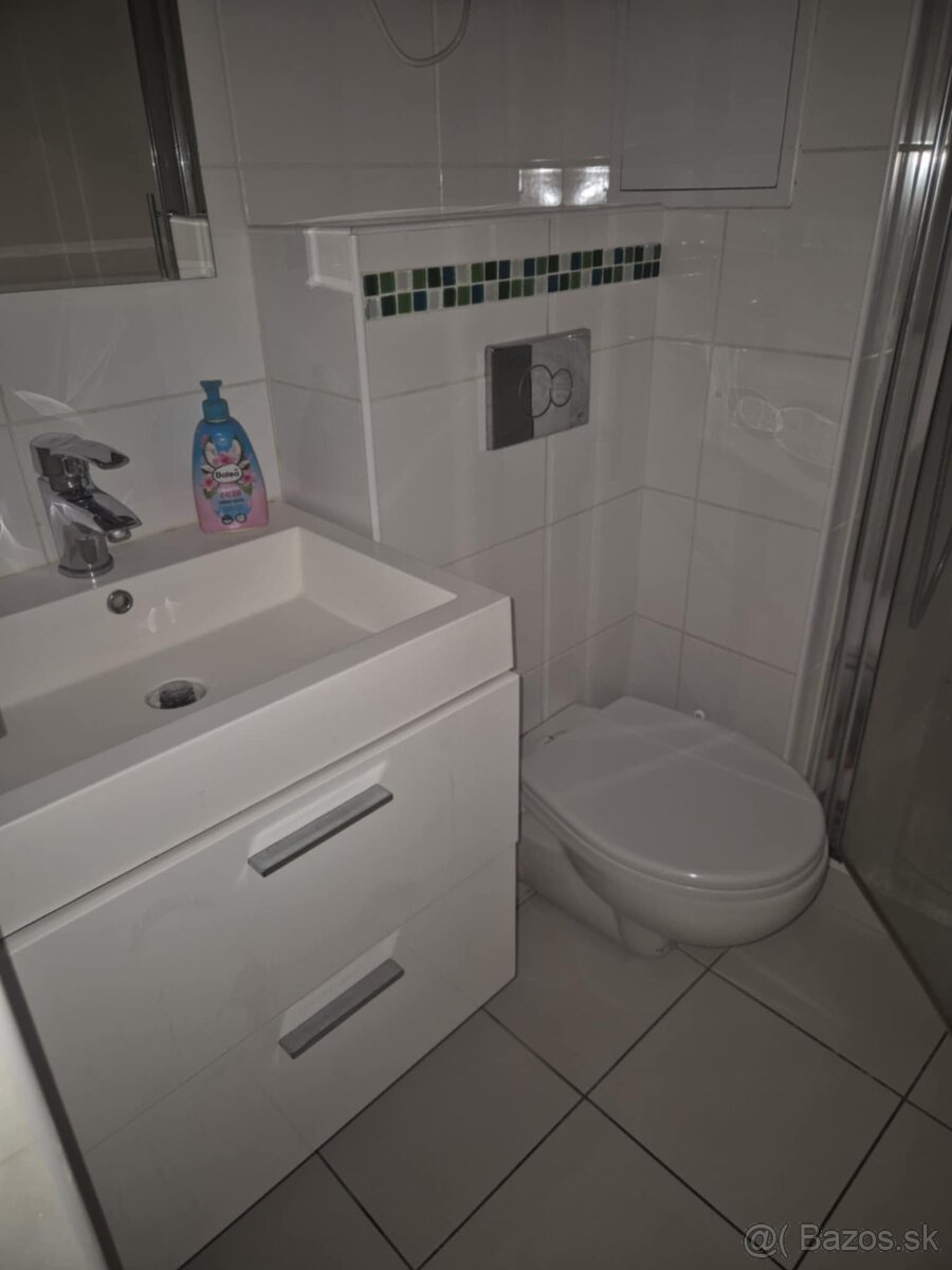 Garzónka (21 m2), ul. Hviezdna, Komárno - 9