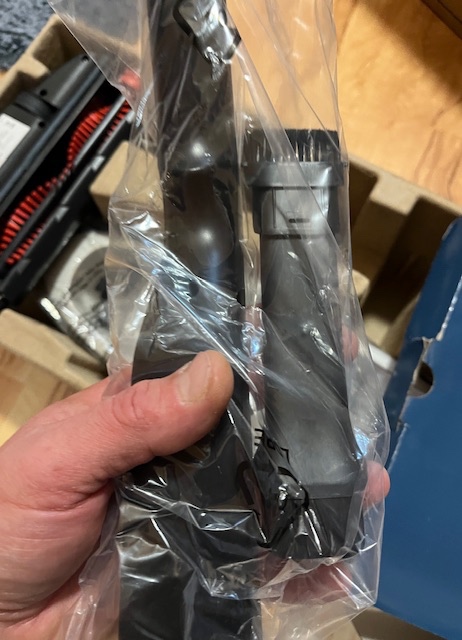 Tyčový vysávač Electrolux 300 clean nové príslušenstvo - 9