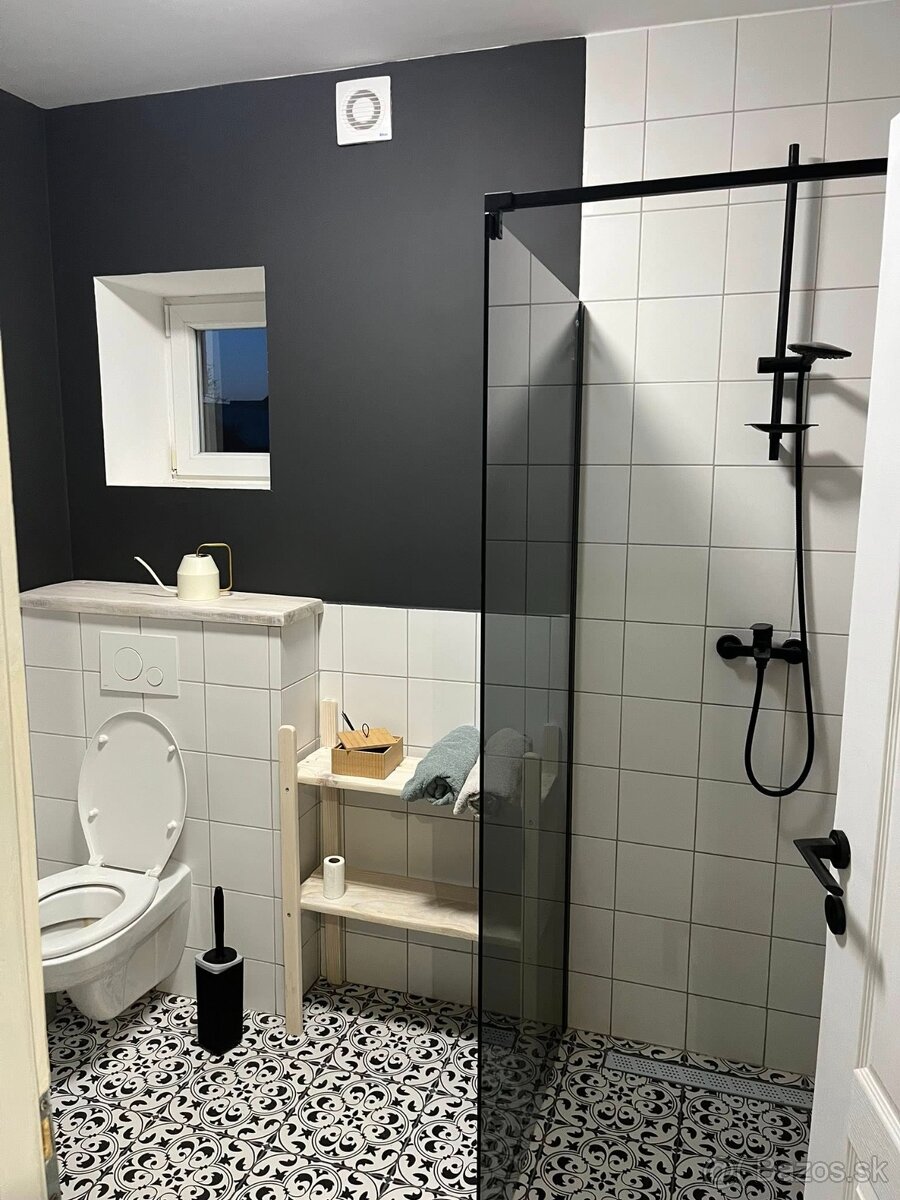 🏡 Novostavba s velkým pozemkem – ideální rodinné bydlení - 9