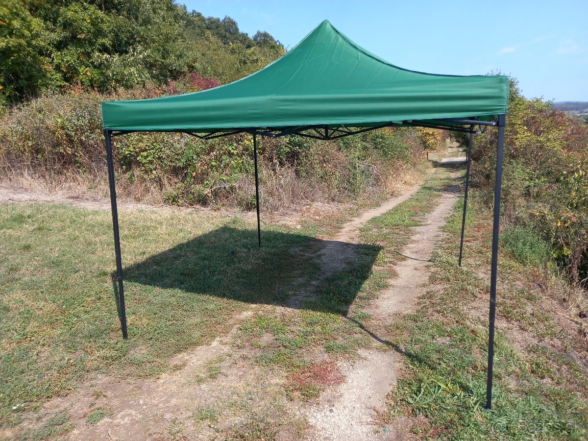 Predám rýchlo rozkladací altanok 3X3M - 9