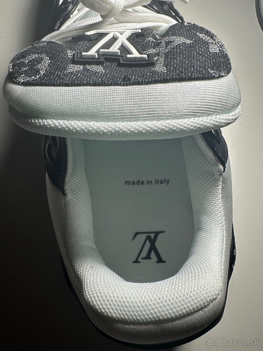 LV trainer topánky čierno biele 44 - 9