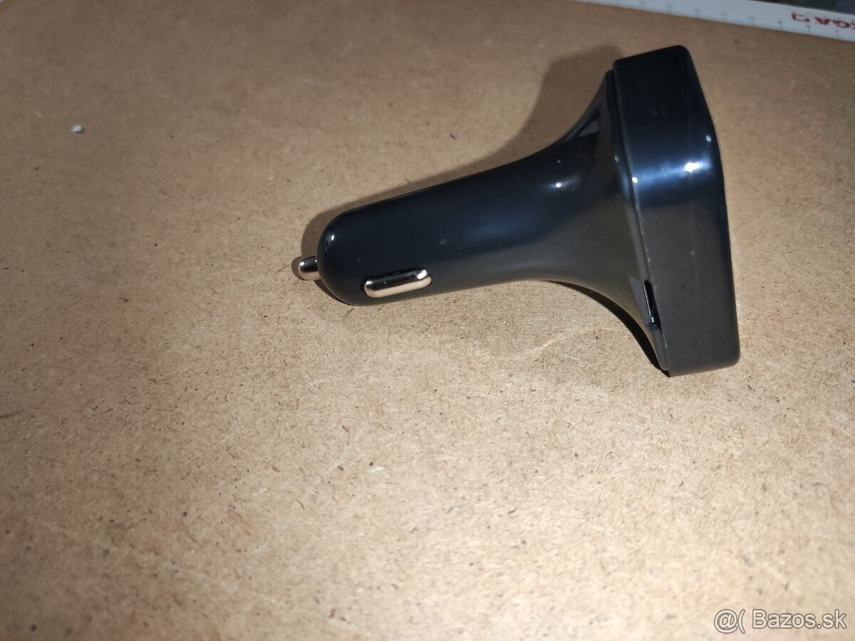 FM transmitter vysielac do auta (modry alebo cerveny) - 9