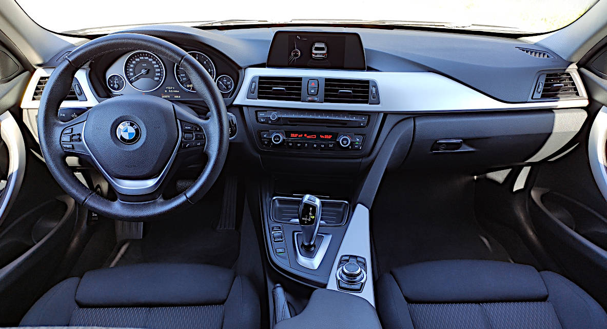 BMW 3 sedan 320d xDrive 8st. A/T - 9