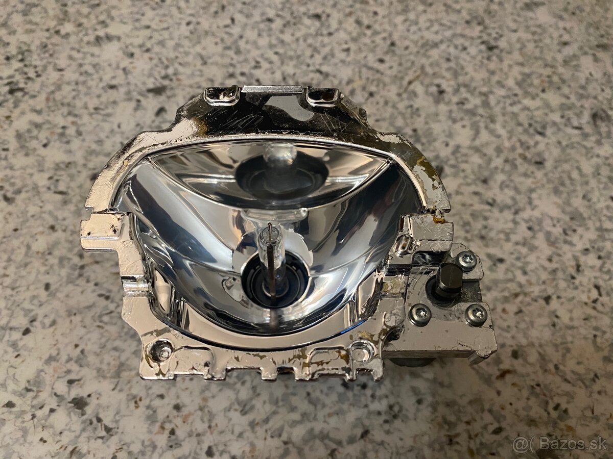 Audi S4 B6 Bi-xenon - 9