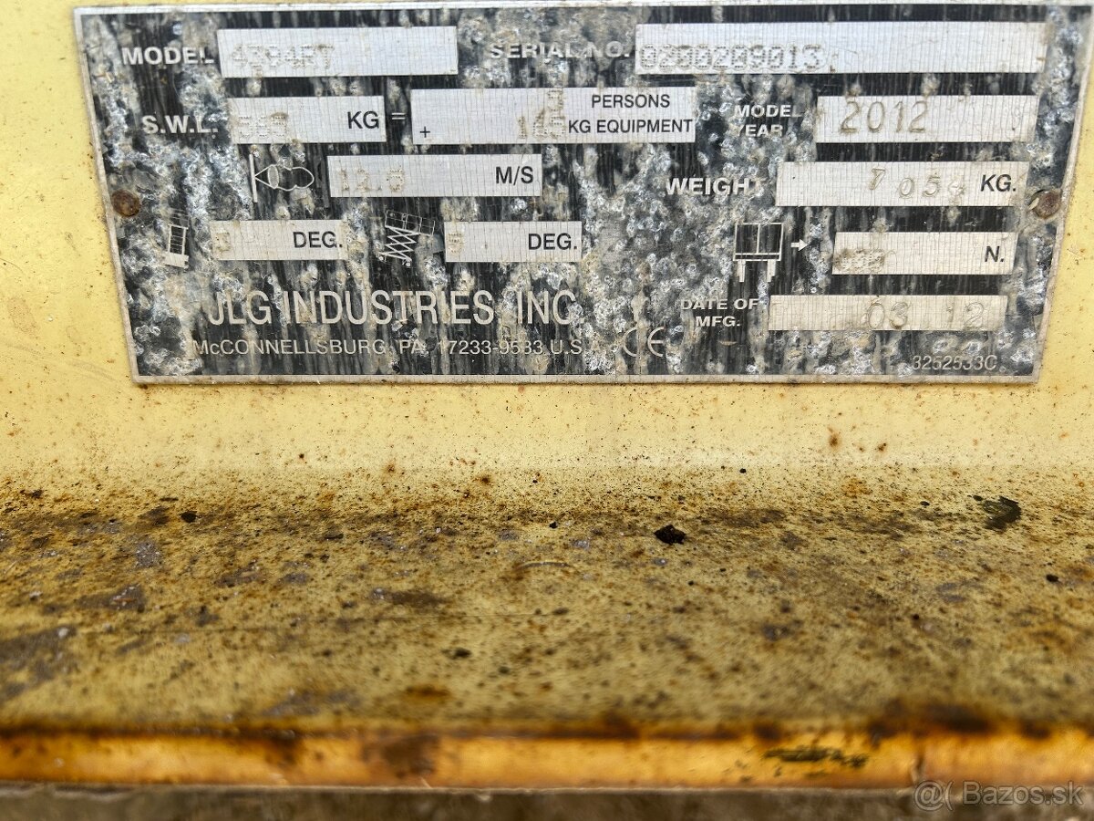 nožnicová plošina JLG 4394RT - 9