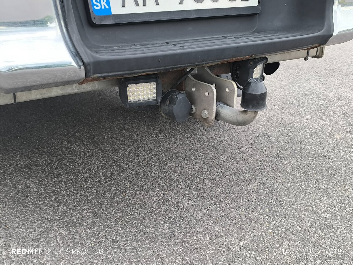 Toyota Hilux 2.4D 110kw - 150HP.Manuál 6st.127xxx km - 9