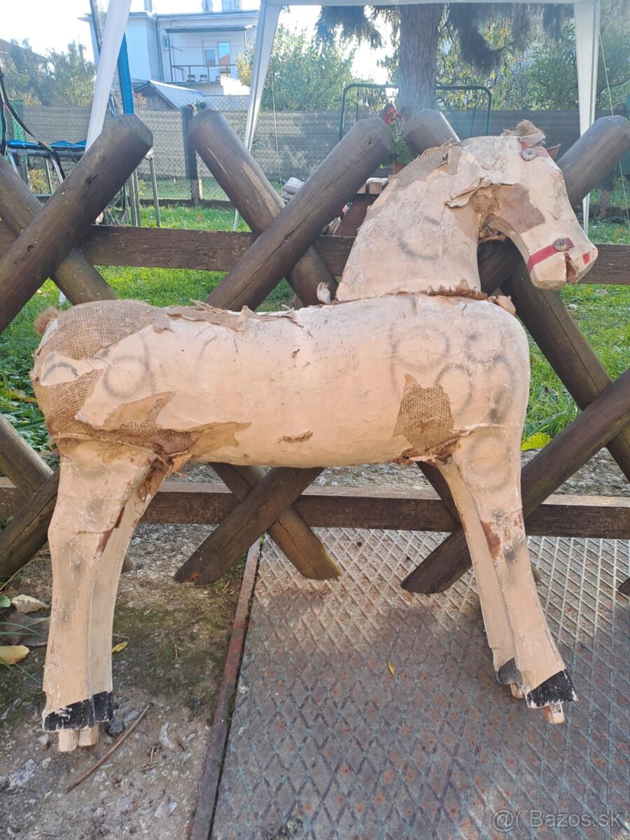 Starozitny konik na predaj - 9