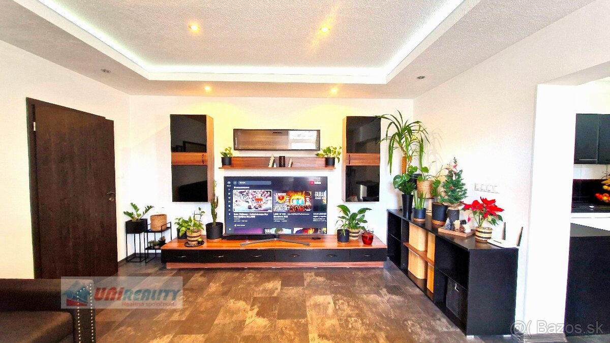 TOPOĽČANY – 2 – DOMY za cenu 1 / širšie centrum mesta / - 9