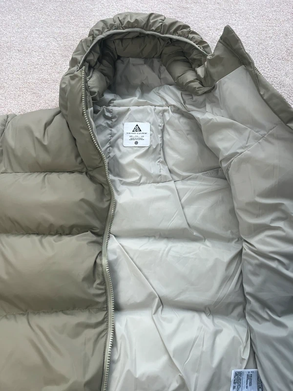 Nike ACG Lunar Lake Puffer Jacket - Green M - 9