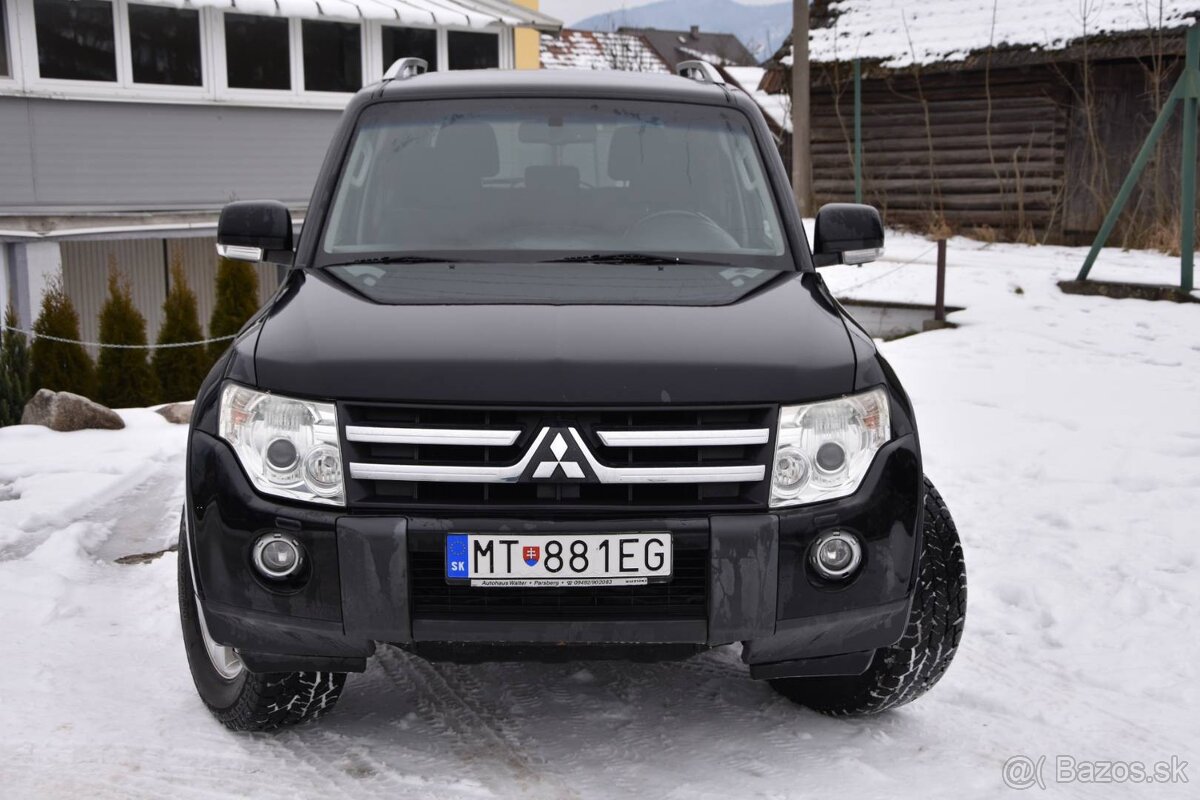 Mitsubishi Pajero - 9
