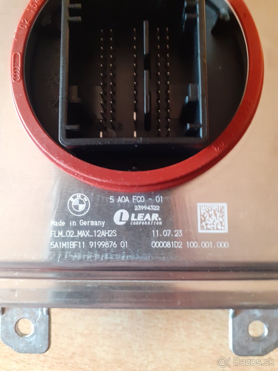 Riadiacia jednotka xenónu - 9