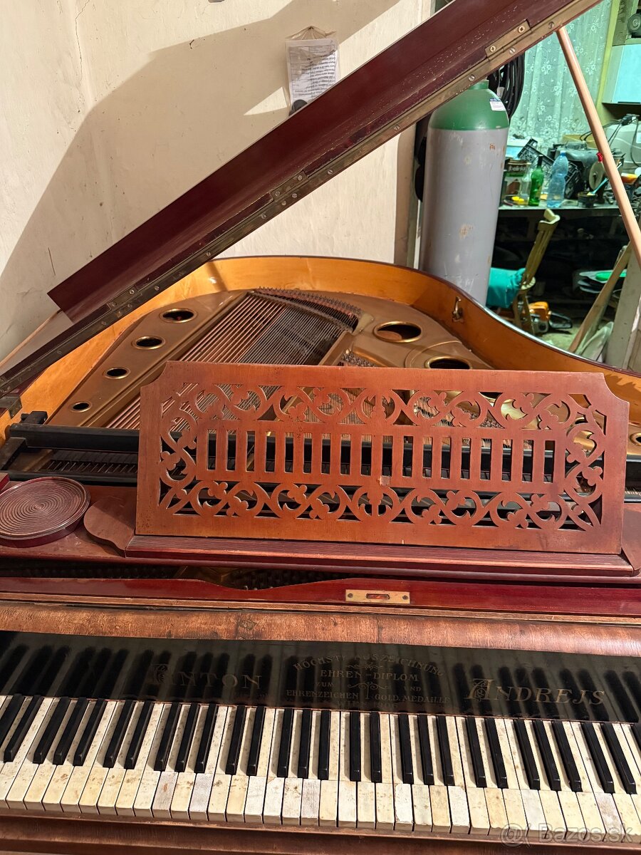 Klavír 1905 - 9