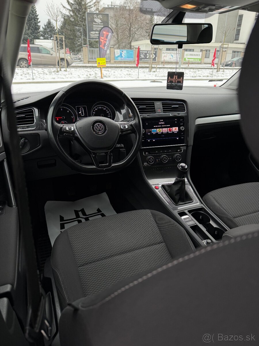 VW Golf Variant 1.6tdi 2018 - 9