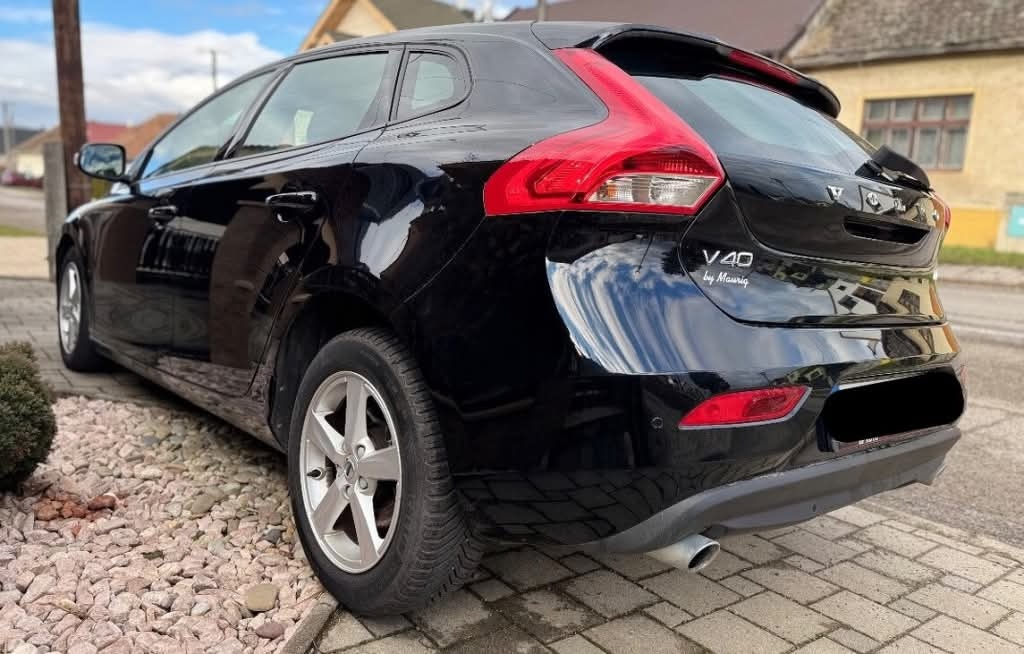 Volvo V40 2.0d - 9