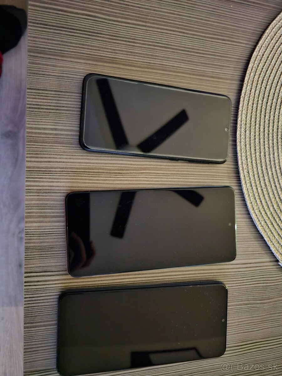 Predam tieto mobilne telefiny - 9