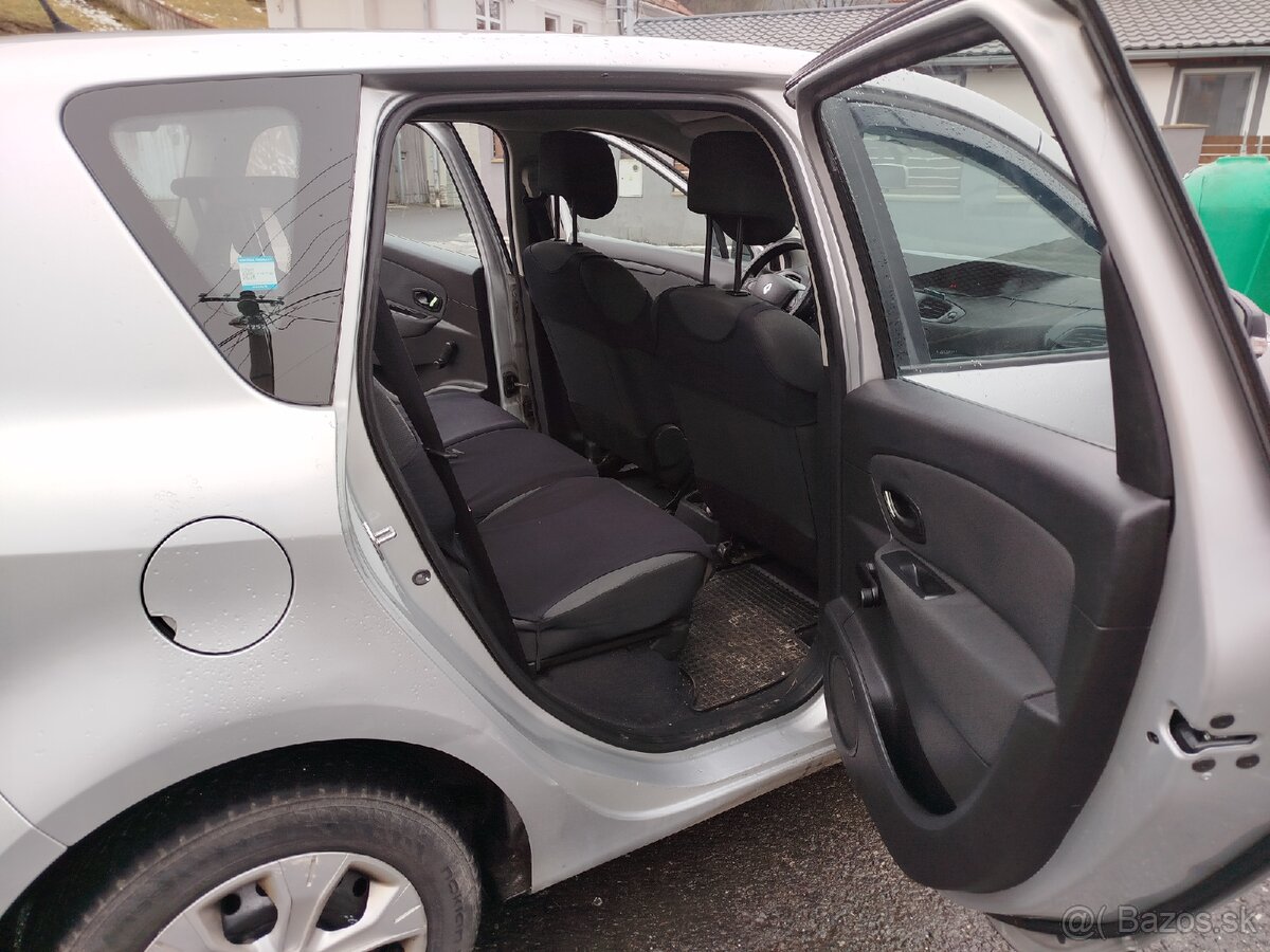 Renault Scénic 1.5 dCi 2009 - 9