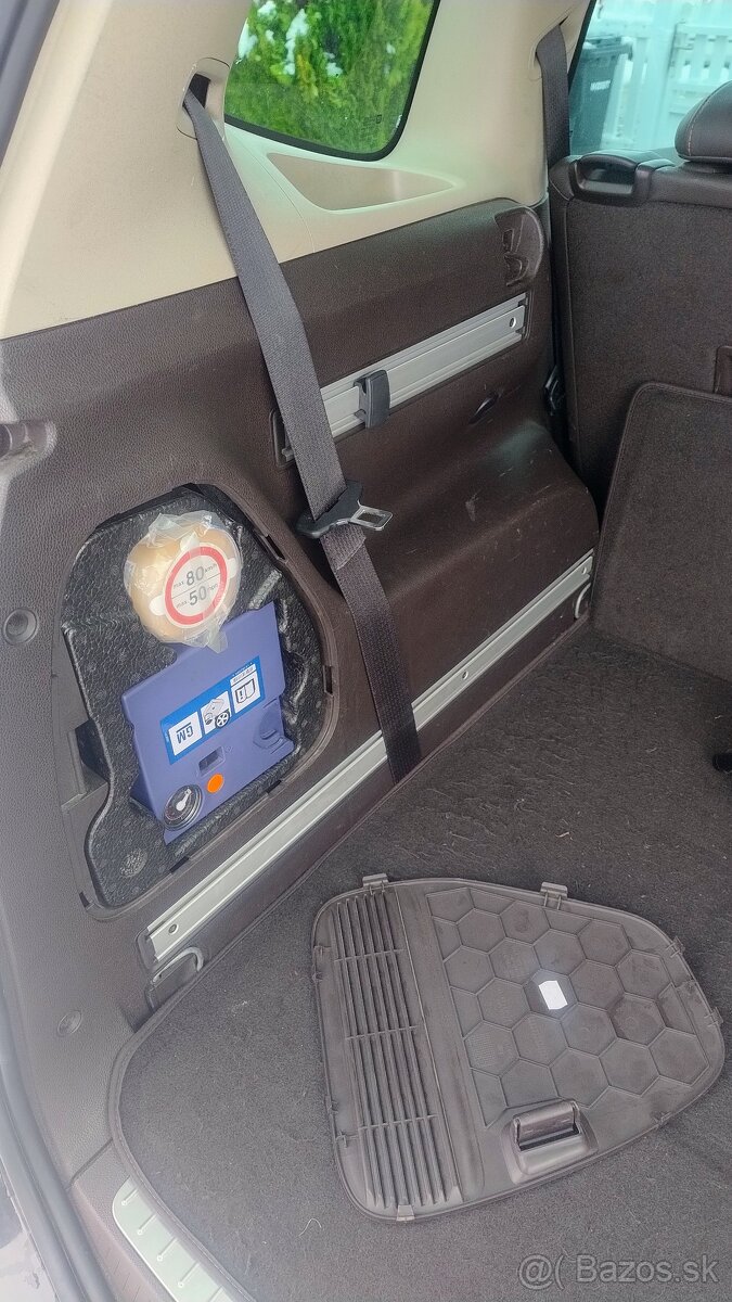 Predám Opel Zafira Tourer nepojazdné - 9