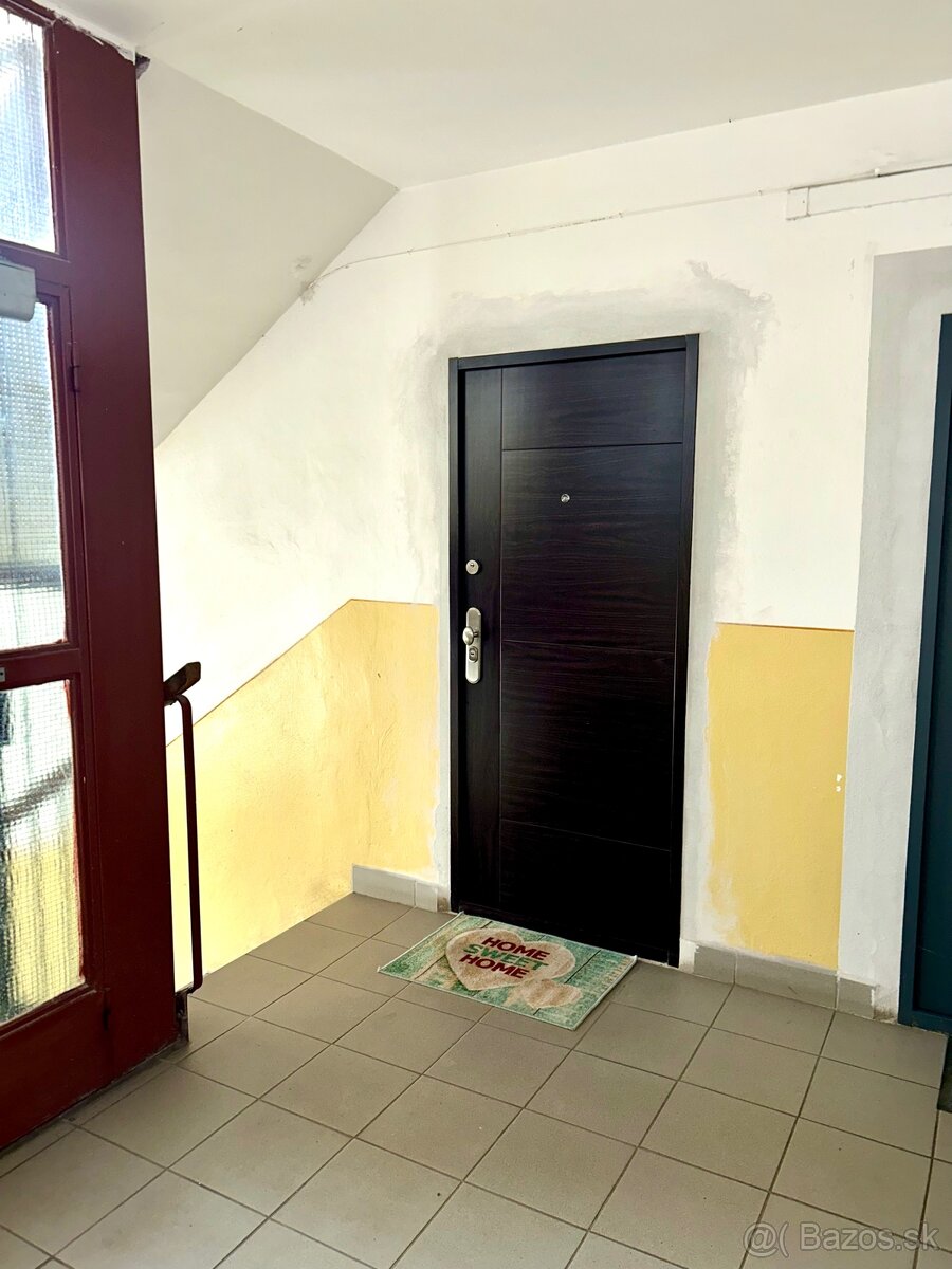 Na prenájom 1 izbový byt - 9