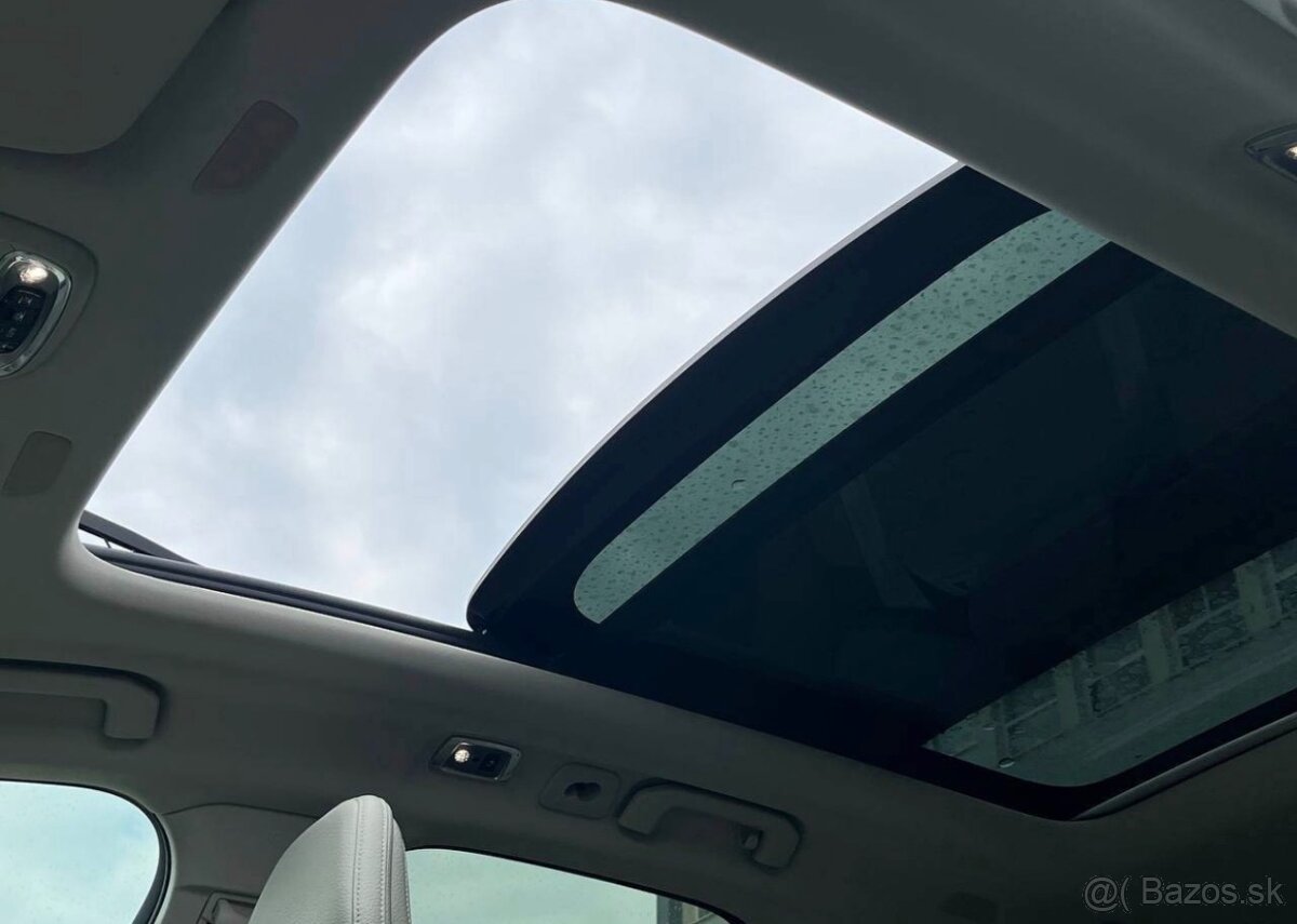 Volvo XC60 T8 Twin Engine Inscription eAWD A/T - 9