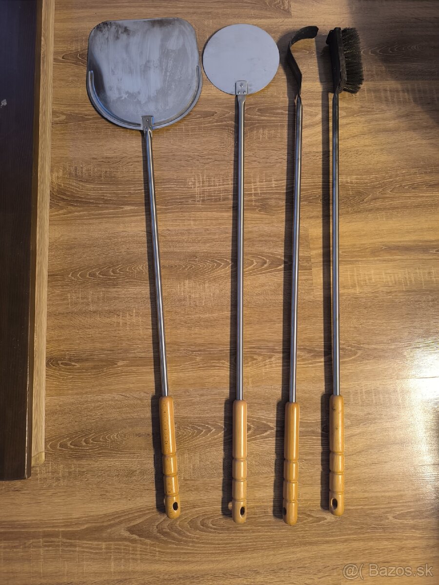 Predám pizza pec na drevo s podstavcom - 9