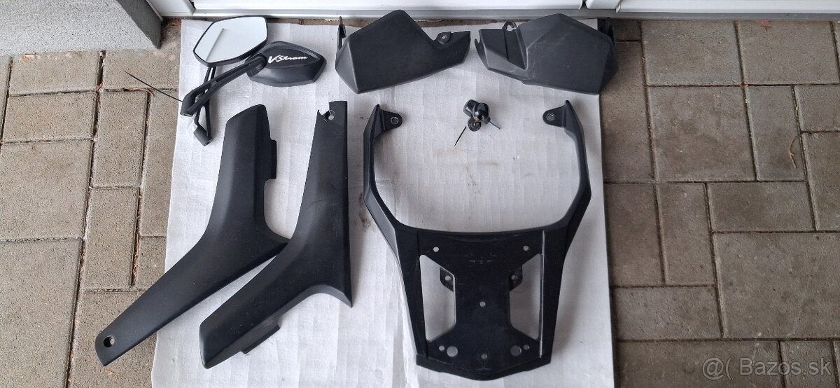 SUZUKI DL 650 Vstrom - 9