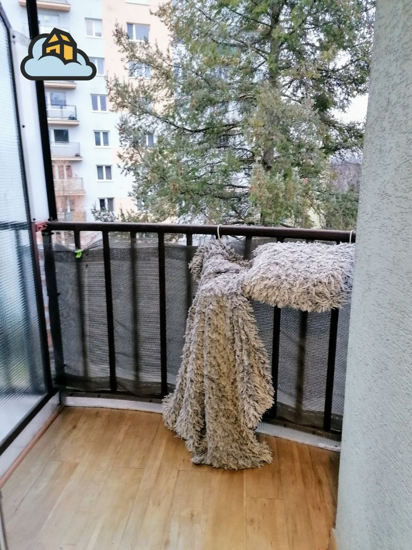 JEDINE U NÁS Prenájom 1izbového bytu s loggiou v BB - 9