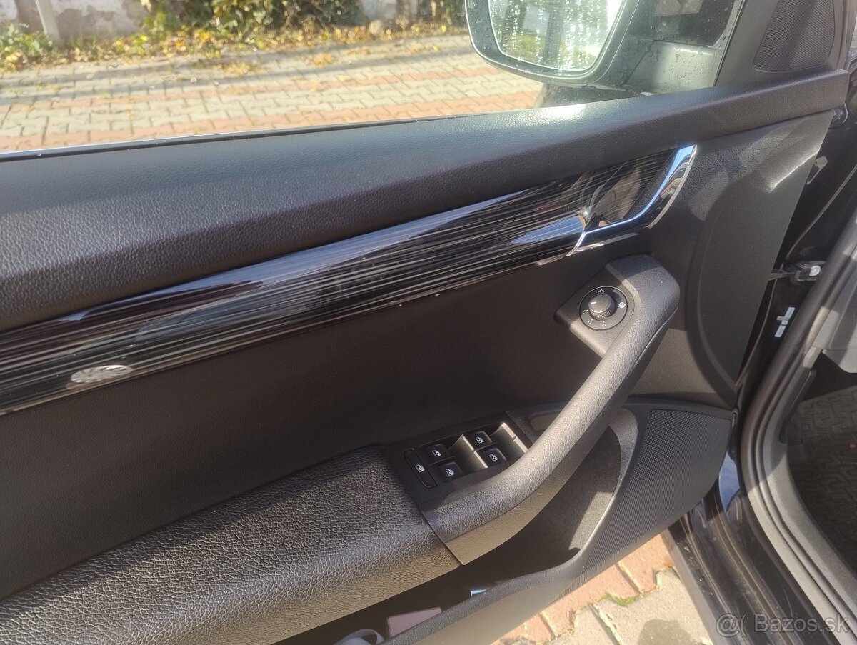 Škoda Octavia Combi 1.5 TSI G-TEC Ambition DSG (2019) - 9