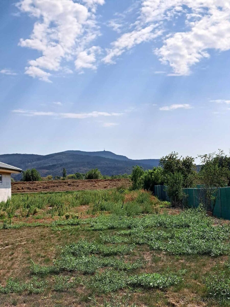 Predáme krásnu 4 izb novostavbu bungalov len 8km od NR - 9