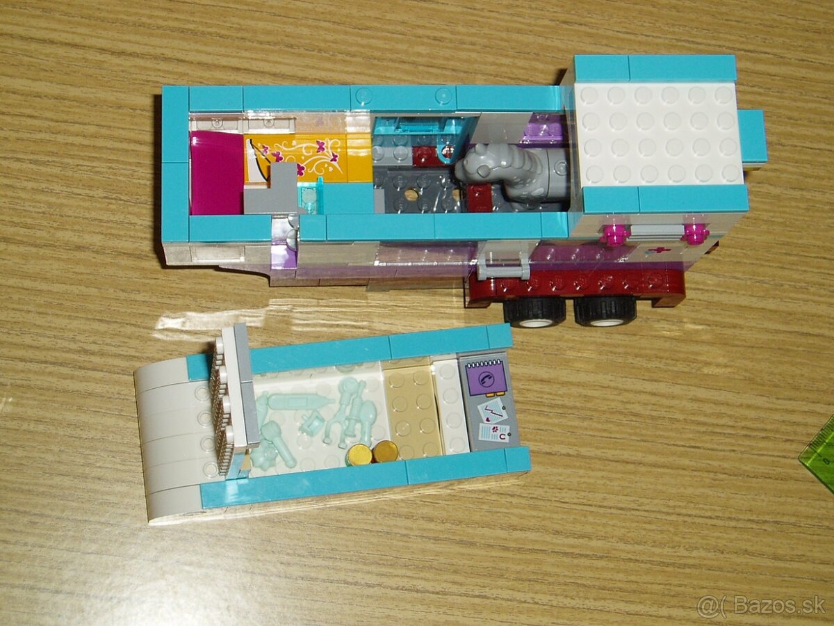 41125 Veterinársky príves s koňom - 9